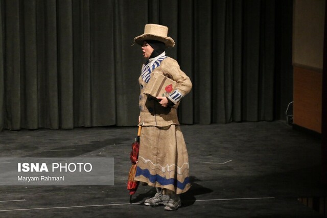 عکس تزیینی است چگونه نوجوان امروز را به تماشاگری حرفهای تبدیل کنیم؟