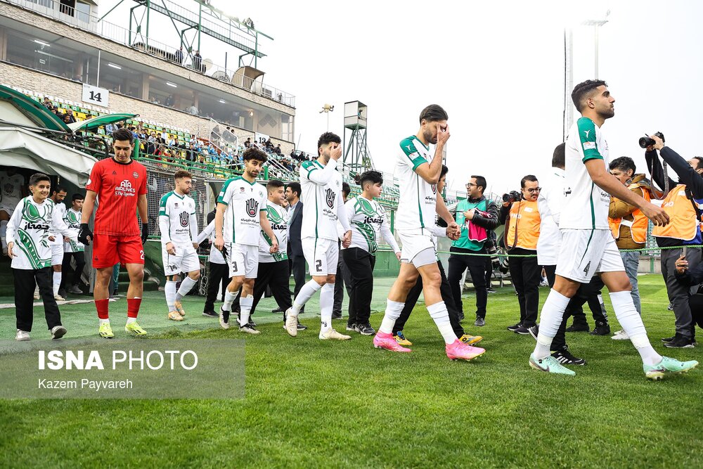 دروازه‌بان ذوب‌آهن: ابتدای فصل از نظر روحی مهیای بازی کردن نبودم