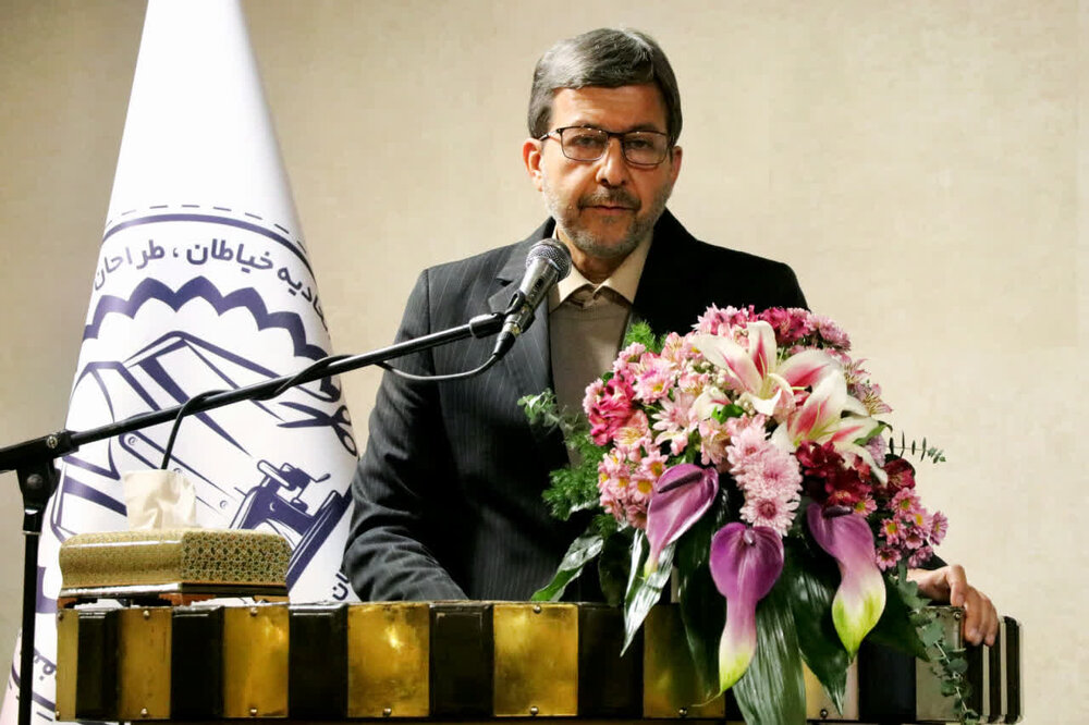 استاندار اصفهان: مشاغل خانگی ستون مهم اقتصاد و فرهنگ استان اصفهان است