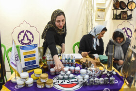 نمایشگاه توانمندی بانوان "از مهارت تا درآمد" - سمنان