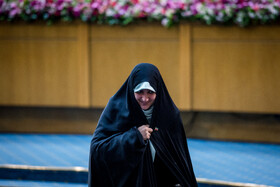 زهرا بهروز آذر، معاون امور زنان ریاست جمهوری در آیین گرامیداشت «روز زن و مقام مادر» با حضور مسعود پزشکیان، رییس جمهور