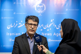 سعید احمدی، سرپرست دانشگاه ملی مهارت خراسان رضوی در دومین روز نمایشگاه پژوهش و فناوری - مشهد