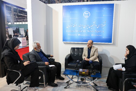 رحیم دبیری، معاون پژوهشی دانشگاه آزاد اسلامی در دومین روز نمایشگاه پژوهش و فناوری - مشهد