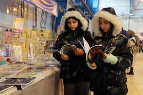 استقبال مردم از نمایشگاه کتاب کرمانشاه