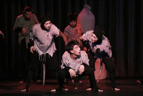 اجرای نمایش جلسه موش‌ها از کشور ارمنستان در جشنواره بین‌المللی تئاتر کودک و نوجوان همدان