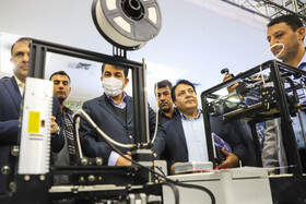  بازدید محمد علی طالبی،استاندار از  نمایشگاه هفته پژوهش و فناوری استان کرمان