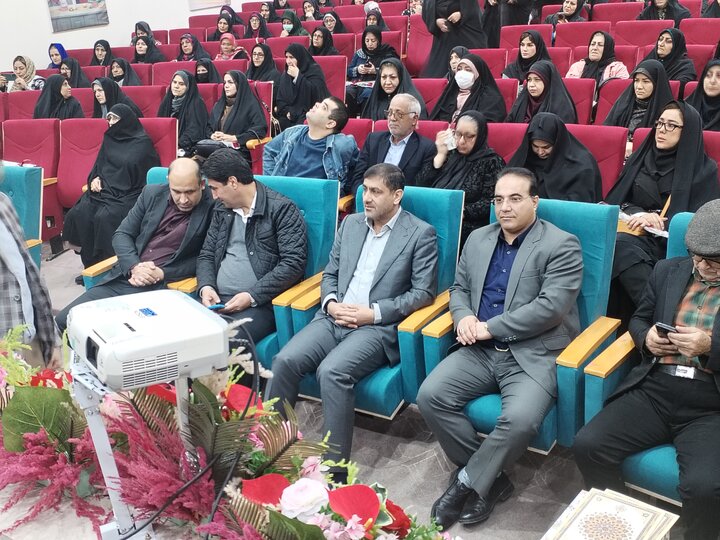 فرماندار پیشوا: توسعه واقعی بدون حضور زنان شکل نمی‌گیرد