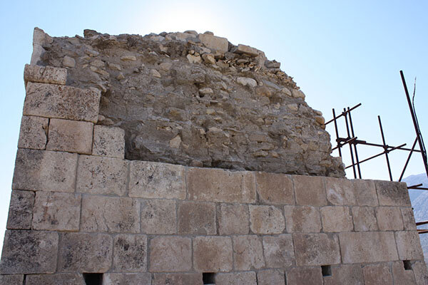 خرابکاری در آرامگاهِ فیلسوف ساسانی! + عکس