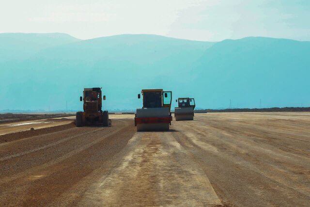 پیشرفت ۵۰ درصدی توقفگاه ۱۱۳ هکتاری خودروهای سنگین در شیراز