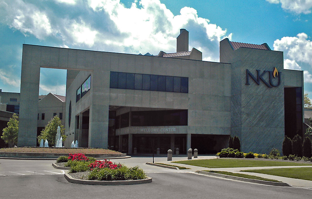 تیراندازی در دانشگاه کنتاکی و کشته و زخمی شدن دانشجویان