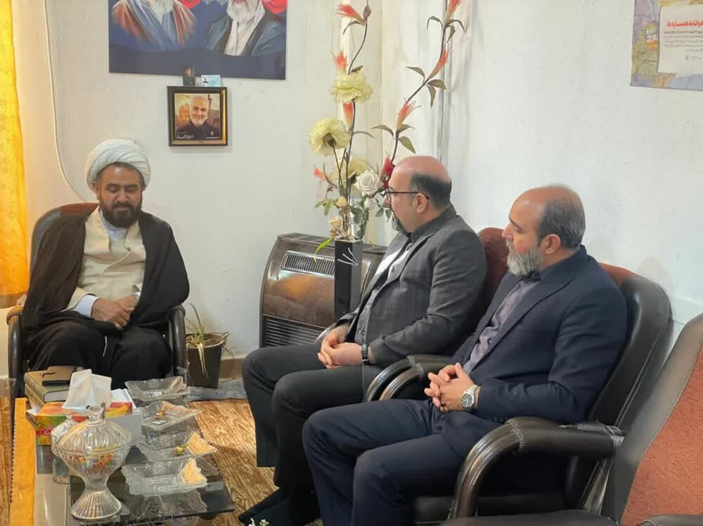 کمک ۳۹ میلیارد تومانی خیرین فارس به حساب ۱۰۰ امام