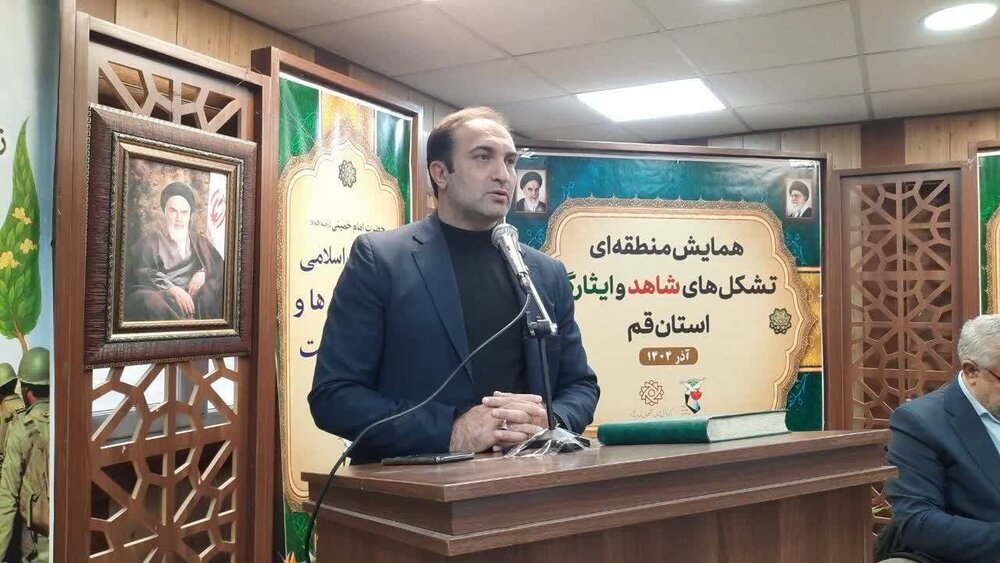 تشکل‌های ایثارگری افسران جنگ نرم هستند