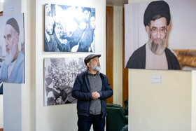 بازدید محمدعلی نادعلی‌زاده» مدیرعامل خبرگزاری دانشجویان ایران (ایسنا) از نگارخانه روح‌الله در آخرین روز هفته فرهنگی بر آستان آفتاب - خمین