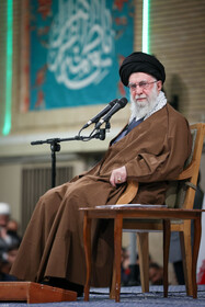 دیدار هزاران نفر از مداحان و ستایشگران اهل بیت(ع) با مقام معظم رهبری