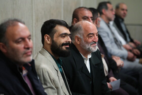 دیدار هزاران نفر از مداحان و ستایشگران اهل بیت(ع) با مقام معظم رهبری