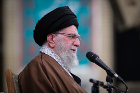 دیدار هزاران نفر از مداحان و ستایشگران اهل بیت(ع) با مقام معظم رهبری