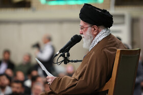 دیدار هزاران نفر از مداحان و ستایشگران اهل بیت(ع) با مقام معظم رهبری