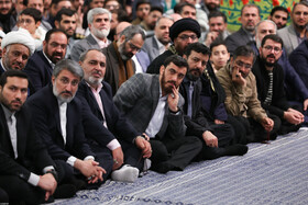 دیدار هزاران نفر از مداحان و ستایشگران اهل بیت(ع) با مقام معظم رهبری