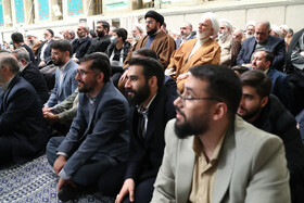 دیدار هزاران نفر از مداحان و ستایشگران اهل بیت(ع) با مقام معظم رهبری