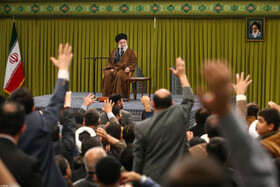 دیدار هزاران نفر از مداحان و ستایشگران اهل بیت(ع) با مقام معظم رهبری