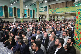 دیدار هزاران نفر از مداحان و ستایشگران اهل بیت(ع) با مقام معظم رهبری