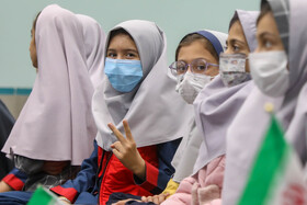 اسکندر مؤمنی امروز (پنجشنبه بیستم آذر) در سفر به استان یزد و در شهر یزد، مدرسه شهید عبدالله منگلی را افتتاح کرد. این مدرسه در زمینی به مساحت ۴۴۰۰ مترمربع با زیربنای ۳۷۰۰ متر در دو طبقه با سرمایه گذاری ۶۷ میلیارد تومان از محل اعتبارات دولتی ایجاد شده است.