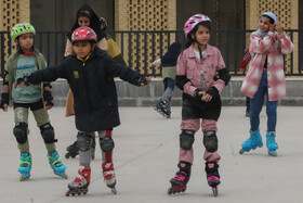 مجموعه فرهنگی ورزشی یزدباف در زمینی به مساحت ۱۷ هزار مترمربع با معماری اصیل ایرانی اسلامی و دارای قسمت‌های مختلف فرهنگی ورزشی رفاهی در یکی از محلات پرجمعیت و کم برخوردار یزد ایجاد شده تا مورداستفاده پرسنل شرکت یزدباف و عموم همشهریان نجیب یزدی واقع شود، با حضور وزیر کشور مورد بهره‌برداری قرار گرفت.   