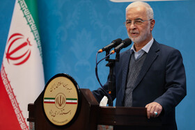 شورای اداری استان یزد به ریاست اسکندر مومنی وزیر کشور، امروز پنجشنبه ۲۰ آذر، در سالن شهید منتظرقائم استانداری برگزار شد.