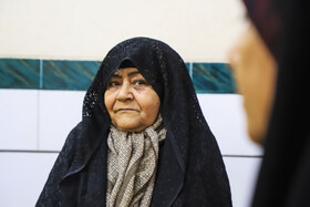 مادر شهید اسماعیل عمرانی (خبرنگار ایسنا)