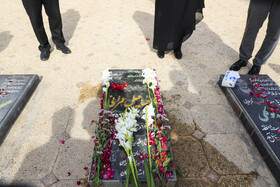 مزار شهید اسماعیل عمرانی (خبرنگار ایسنا)در گلزار شهدای عنبرآباد جیرفت 