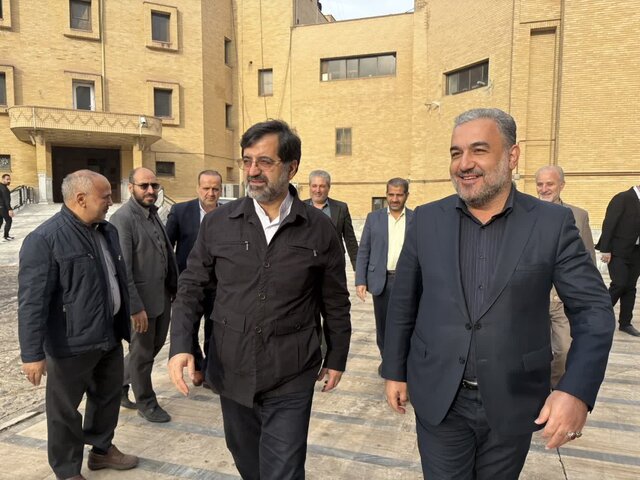 نیروگاه خورشیدی ۱۰۰ کیلوواتی فرمانداری قم به بهره‌برداری رسید