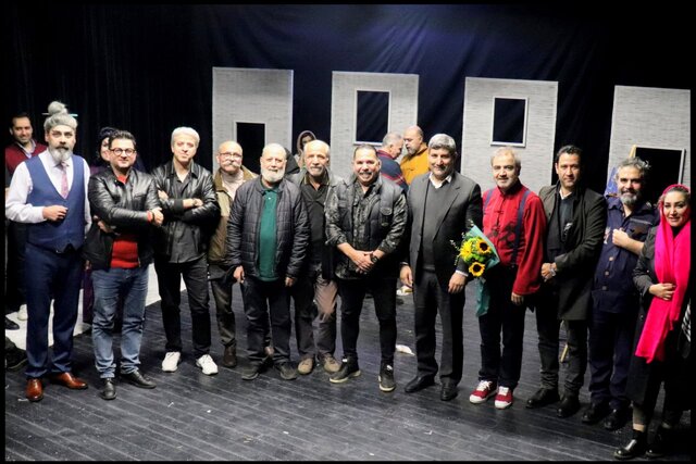 سید ضیا هاشمی به تئاتر شهر آمد