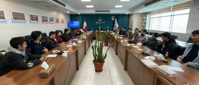 محمدپور: پیشرفت بدون مشارکت تمامی سلیقهها ممکن نیست