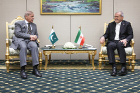 تاکید سران ایران و پاکستان بر تقویت همکاری‌های مشترک و تسریع در اجرای توافقات فیمابین