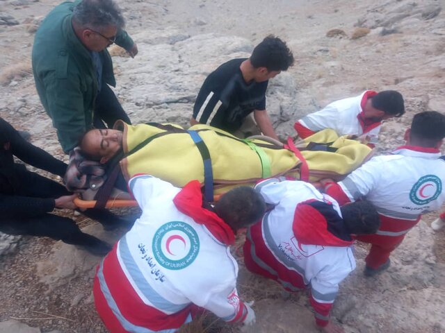 راننده اتوبوس واژگون شده تهران به یاسوج دقایقی پیش زنده پیدا شد