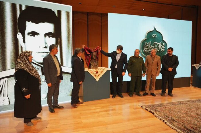 نشان «ناظمالاطباء» به جهادگران سلامت استان کرمان اهدا شد