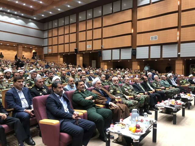 فرمانده جدید قرارگاه منطقهای جنوبشرق نیروی زمینی ارتش معرفی شد فرمانده جدید قرارگاه منطقهای جنوبشرق نیروی زمینی ارتش معرفی شد