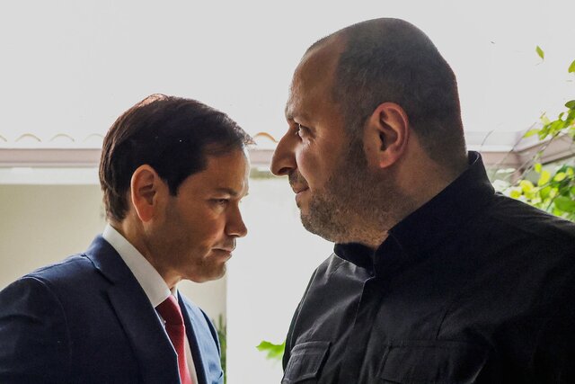 دیدارهای محرمانه مذاکره‌کننده ارشد اوکراین با مدیر اف‌بی‌آی و نگرانی‌های جدی