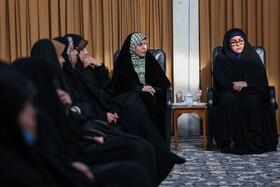 دیدار جمعی از بانوان خبرنگار با آیت‌الله علم‌الهدی - مشهد