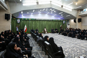 دیدار جمعی از بانوان خبرنگار با آیت‌الله علم‌الهدی - مشهد