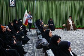 دیدار جمعی از بانوان خبرنگار با آیت‌الله علم‌الهدی - مشهد