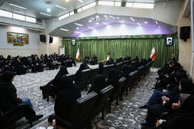 دیدار جمعی از بانوان خبرنگار با آیت‌الله علم‌الهدی - مشهد