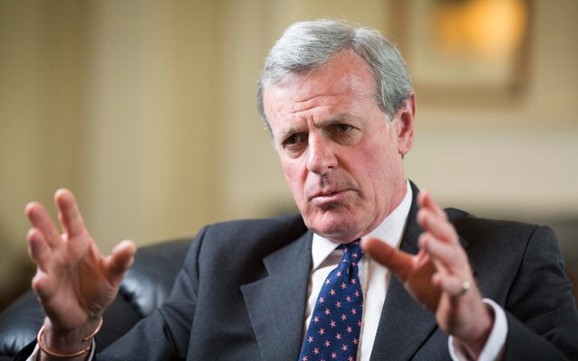 فرمانده سابق ناتو: بریتانیا فرزندانش را برای جنگ آماده کند