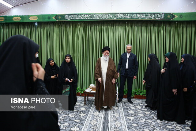 علمالهدی: بانوان، مجاهدان خط مقدم جبهه رسانه هستند