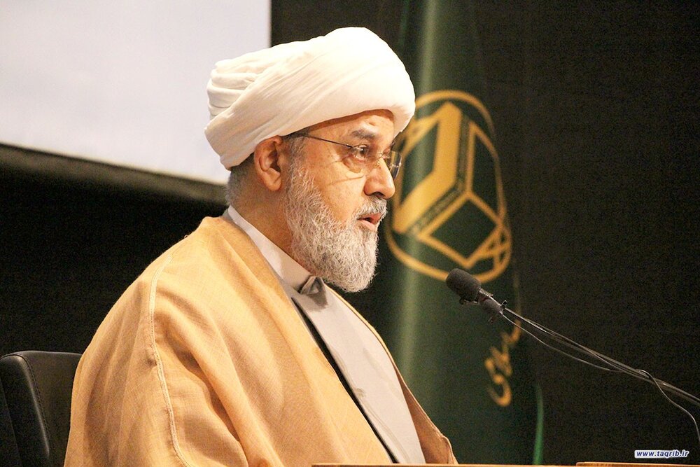 دبیرکل مجمع جهانی تقریب مذاهب اسلامی
                                جنگ ۱۲روزه وحدت شیعه و سنی را به رخ دشمن کشید