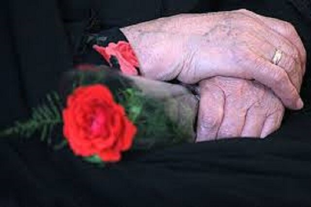 تقدیر از زنان فعال و پیشکسوت جهاد دانشگاهی در مراسم بزرگداشت روز مادر و مقام زن