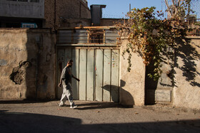 اثرات فرونشست در دیوار منازل مسکونی واقع در محله پایین دروازه اصفهان