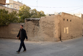 اصفهان، با سابقه زیاد و شدید موارد متعدد فرونشست، امروز استانی با وضعیت قرمز است که وضعیت آن از هشدار گذشته و به بحران تبدیل شده است