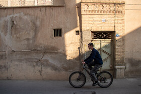اصفهان، با سابقه زیاد و شدید موارد متعدد فرونشست، امروز استانی با وضعیت قرمز است که وضعیت آن از هشدار گذشته و به بحران تبدیل شده است.