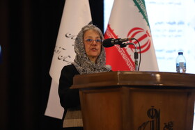 شیرین احمدنیا، رئیس انجمن جامعه شناسی ایران در همایش آینده جمعیت ایران در نگاه صاحب نظران علوم اجتماعی - تبریز